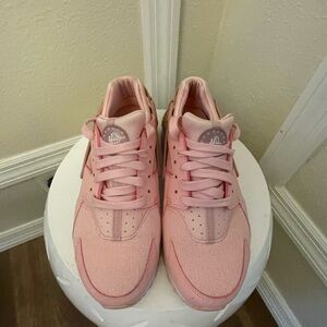 Womens Pink Nike Huarache Sneakers